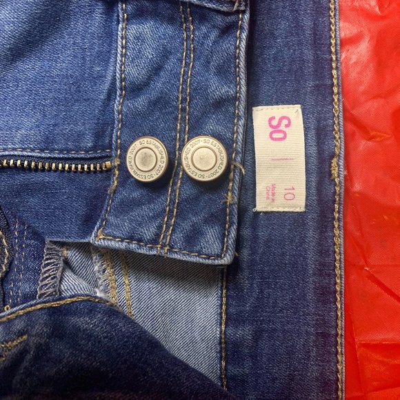 Girls Distressed Denim Jeans - Picture 3 of 5